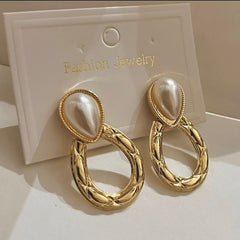 Pearl Oval Dangle Earrings