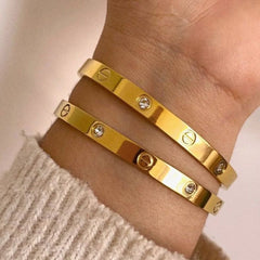 2 pack deal(Cartier+nailcuff)