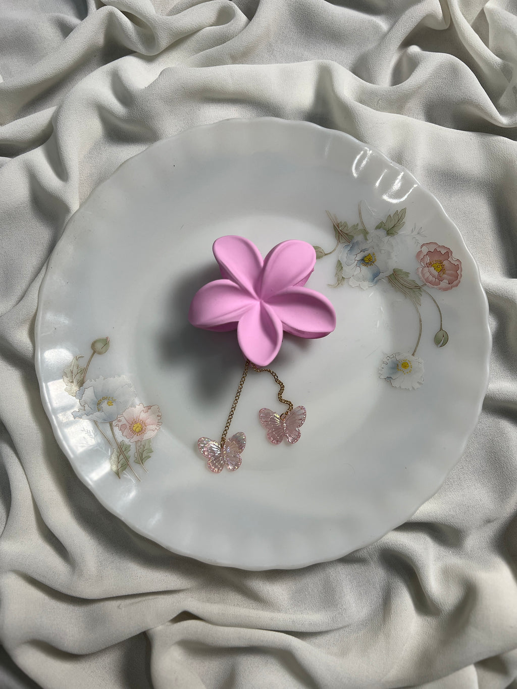 Solid Butterfly Hook Claw