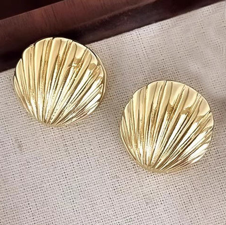 Golden Majestic Shell Earrings