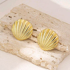 Golden Majestic Shell Earrings