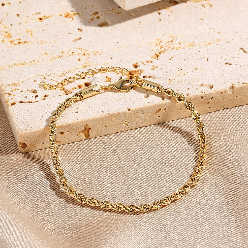 Lavish Twist Bracelet Jewel