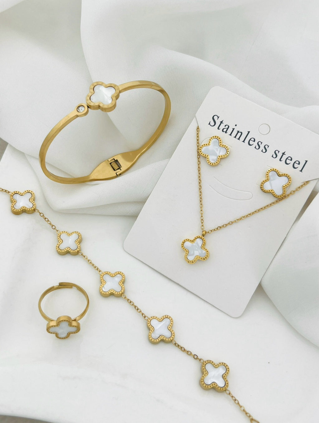 White Clover Deal(Necklace + Handcuff+bracelet+Earings