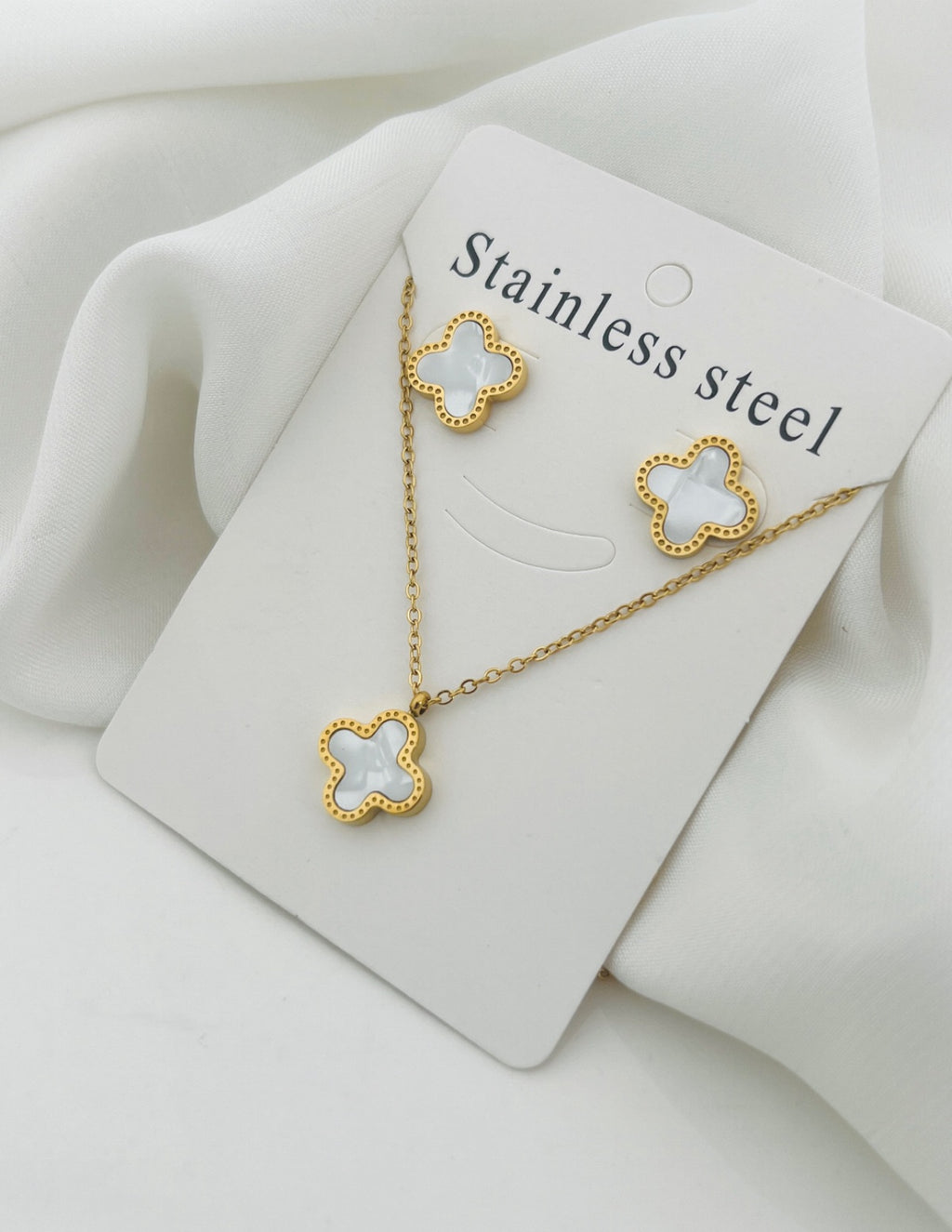 White Clover Deal(Necklace + Handcuff+bracelet+Earings