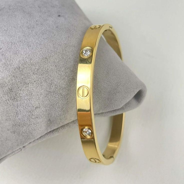 Cartier timeless Handcuffs