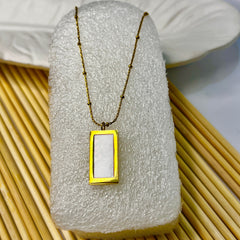 Chic Rectangular Pendant Design