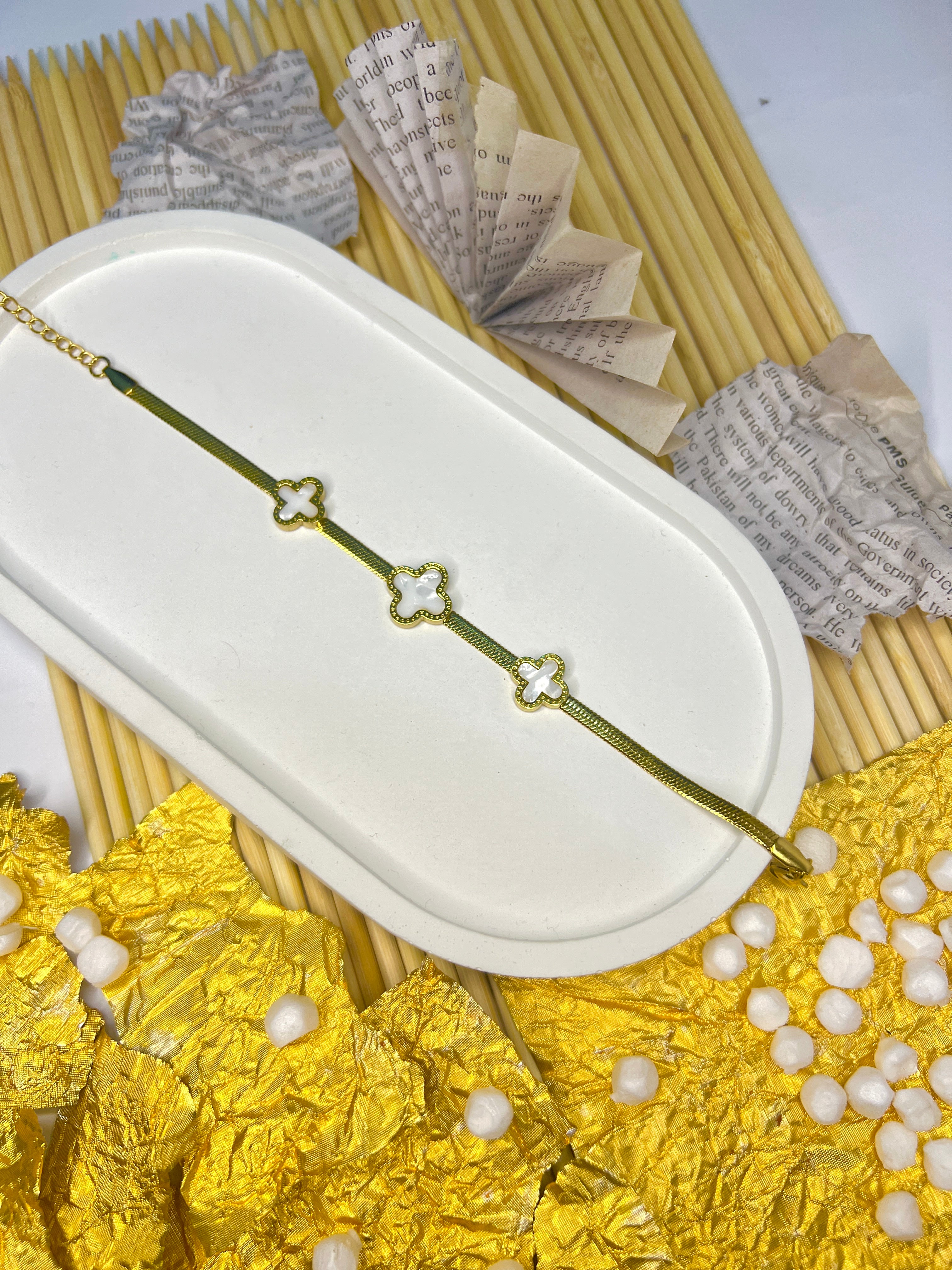 White Luminous Clover Aureate Whisper