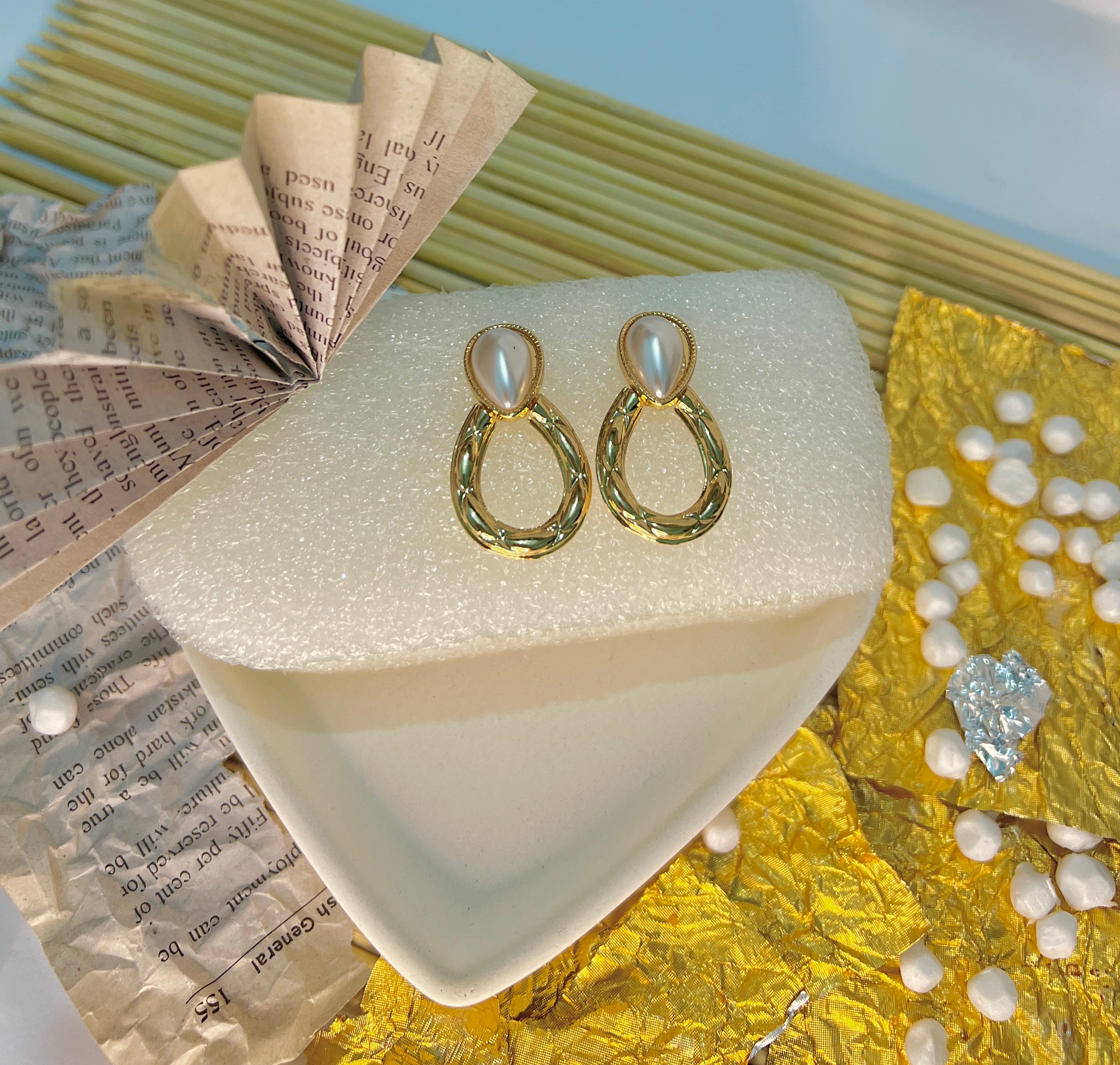 Pearl Oval Dangle Earrings