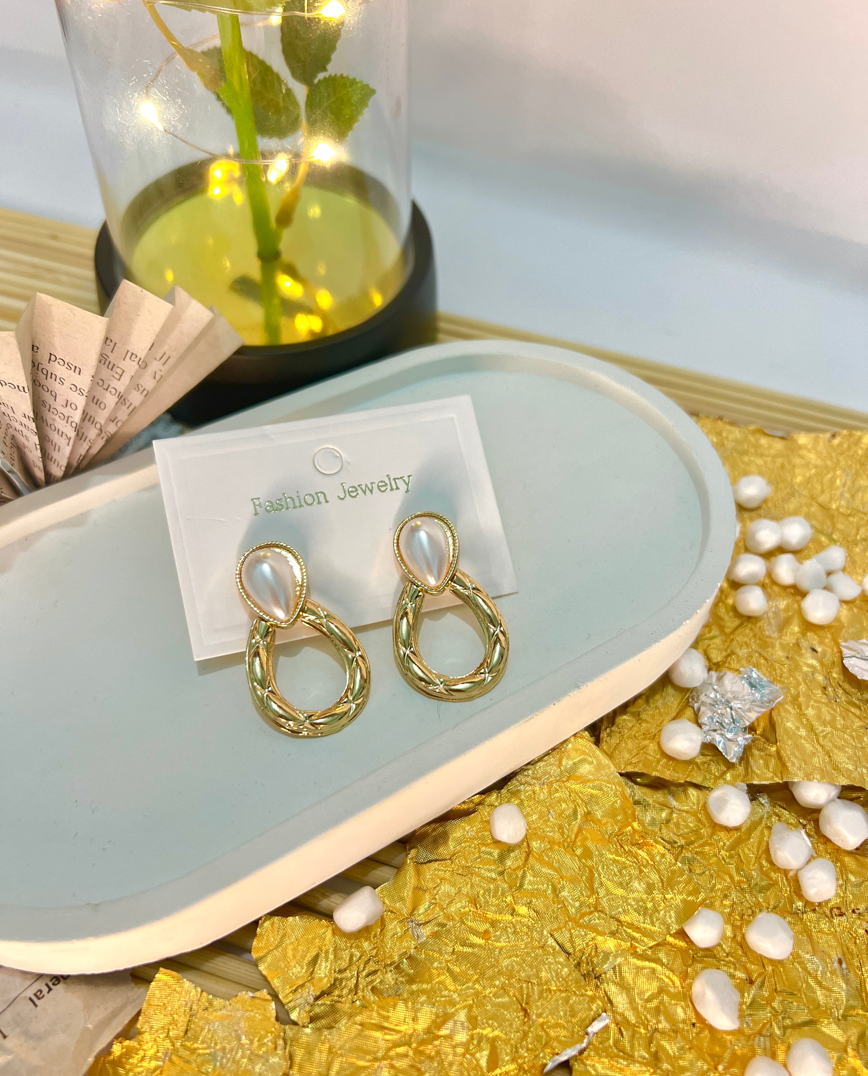 Pearl Oval Dangle Earrings