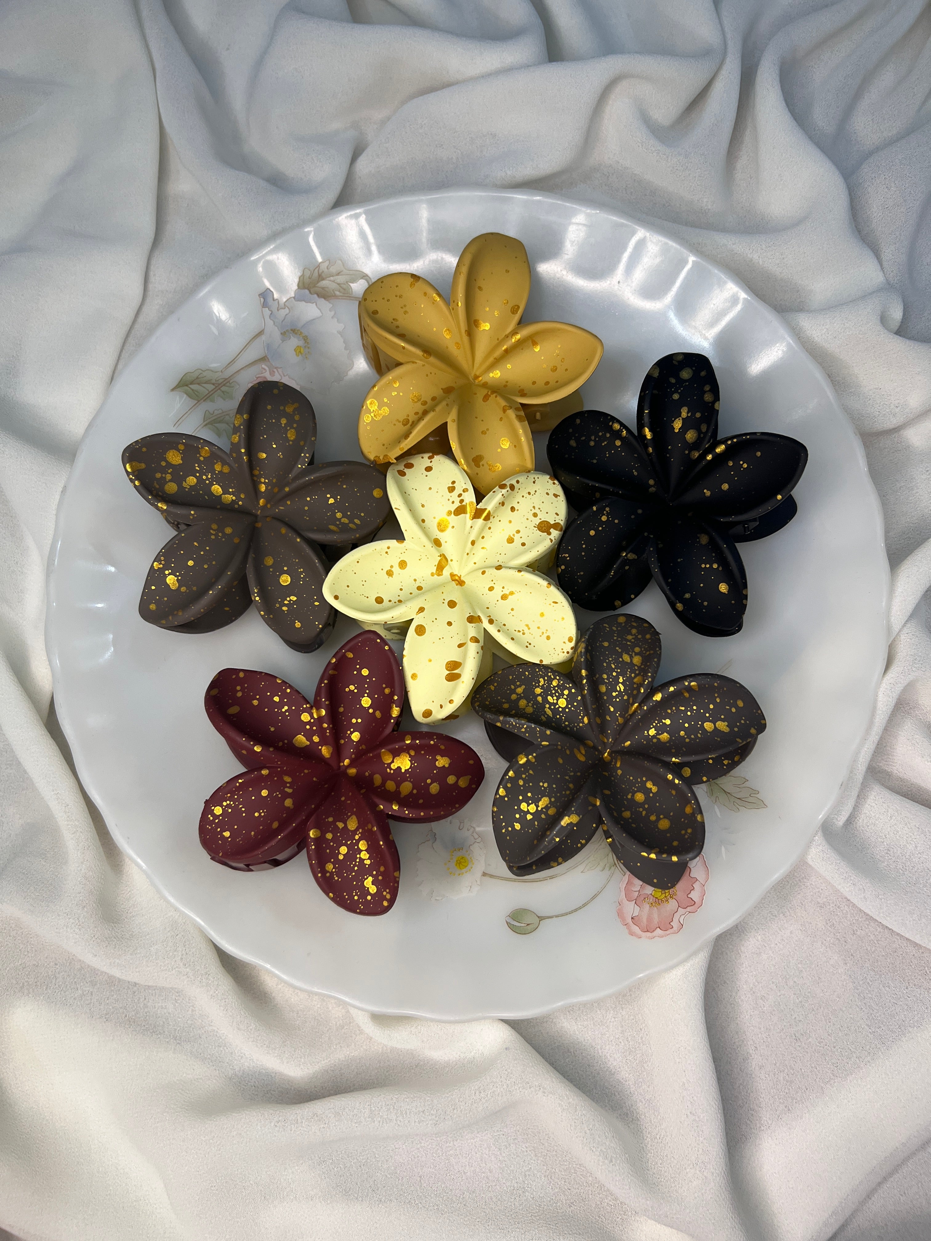 Solid Doted Hair Claws