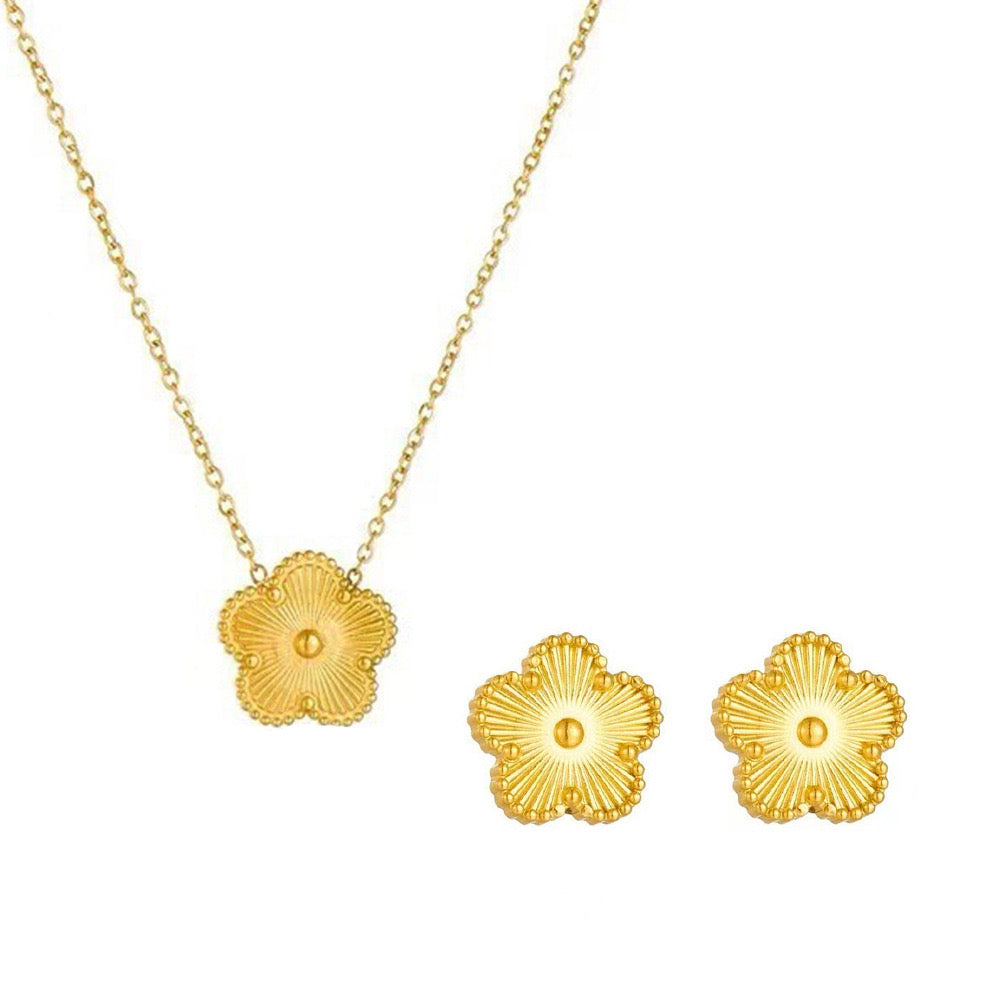Golden Clover Deal(Necklace +Earrings