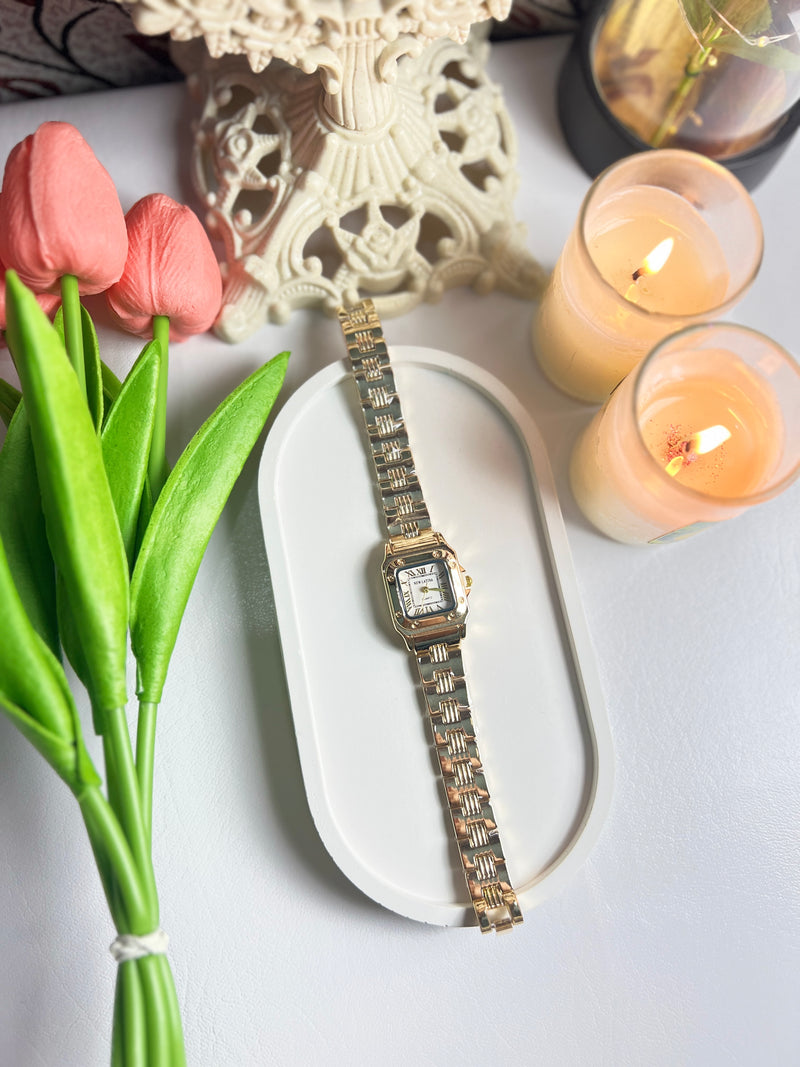 Golden Romen Watch
