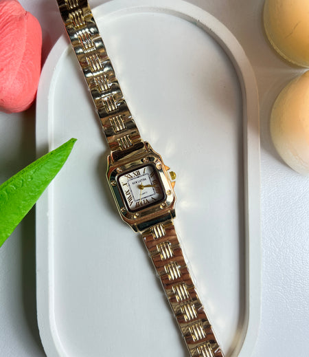 Golden Romen Watch