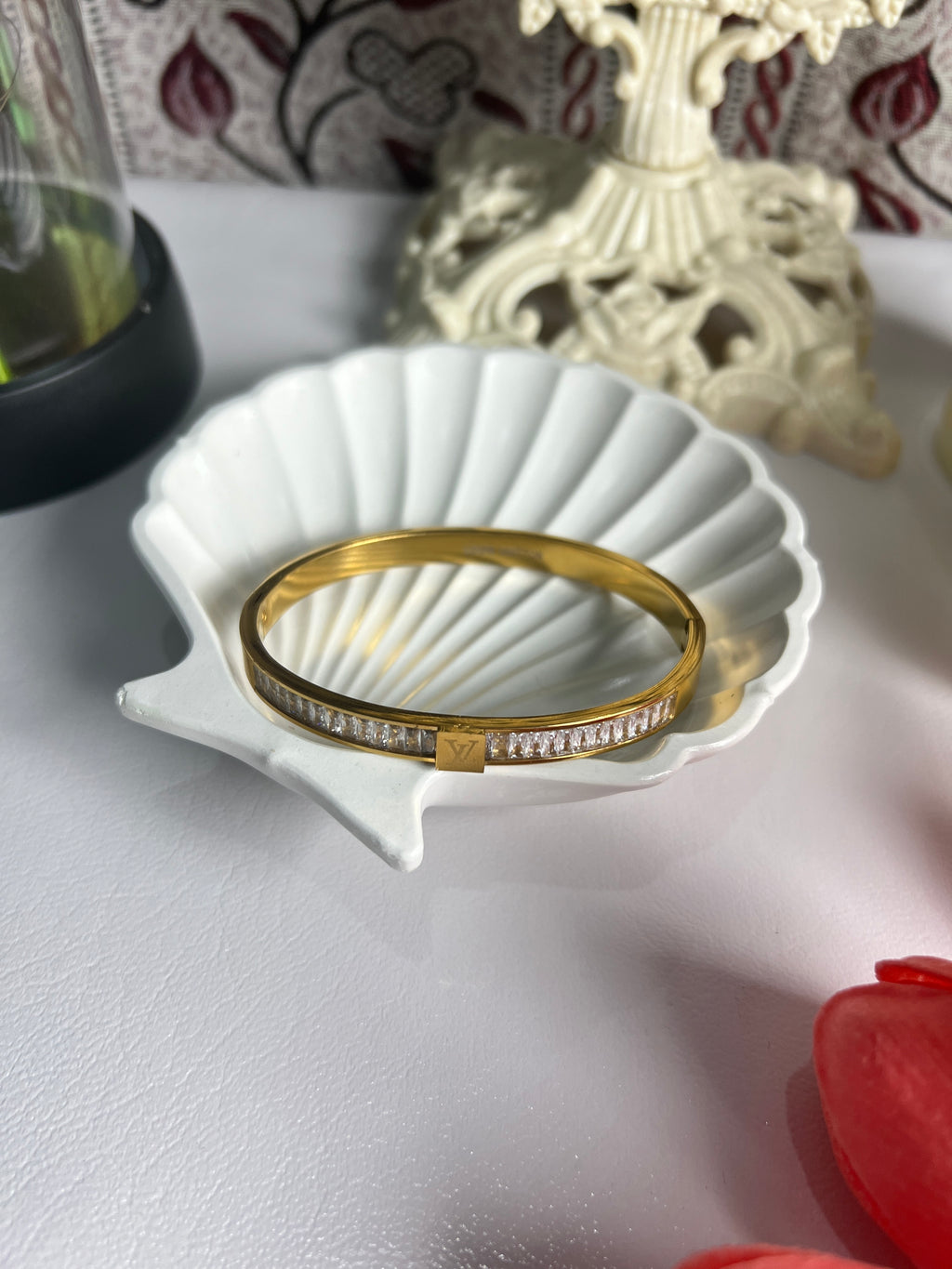 Chanel Premium Hand cuff