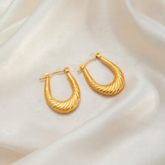 Twisted Premium Studs